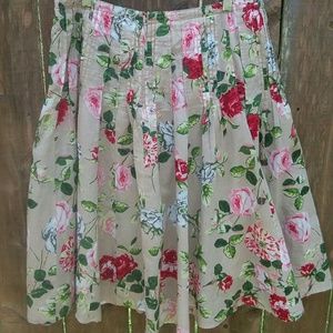 CAbi Rose Lawn Skirt A-Line Size 8